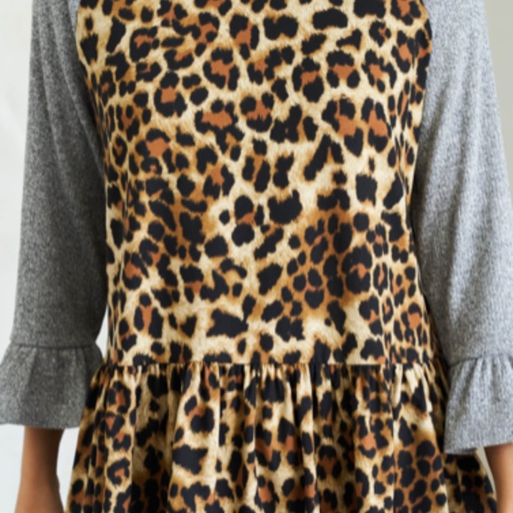 New”The Jen" Quarter Bell Sleeve Leopard Print Top - Picture 5 of 5